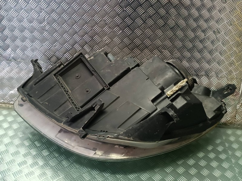 Recambio de faro derecho para citroen c5 berlina lx (e) referencia OEM IAM 9650055880 89009360 89900018