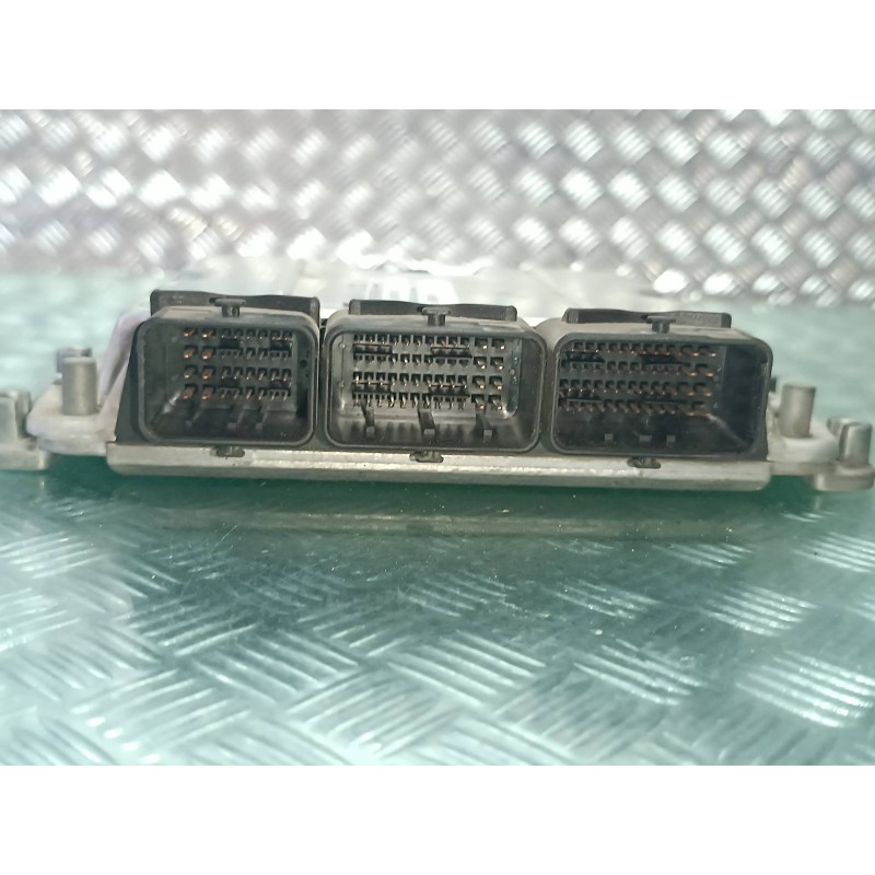 Recambio de centralita motor uce para renault laguna ii (bg0) authentique referencia OEM IAM 8200095416 8200153946 0281010556
