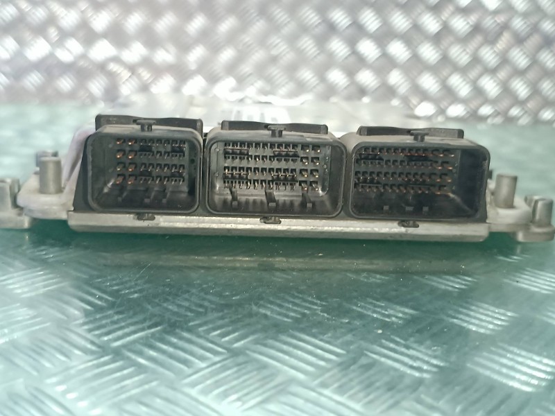 Recambio de centralita motor uce para renault laguna ii (bg0) authentique referencia OEM IAM 8200095416 8200153946 0281010556