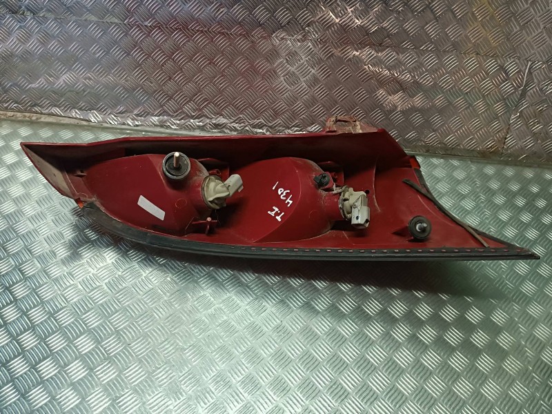 Recambio de piloto trasero izquierdo para ford focus berlina (cak) trend referencia OEM IAM ASYXS4X13405  