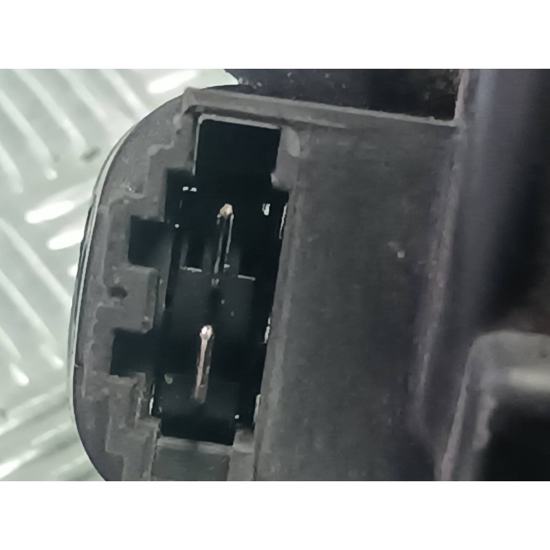 Recambio de ventilador calefaccion para dacia duster ambiance 4x2 referencia OEM IAM T1020778J 109038B CONECTOR 2 PINES