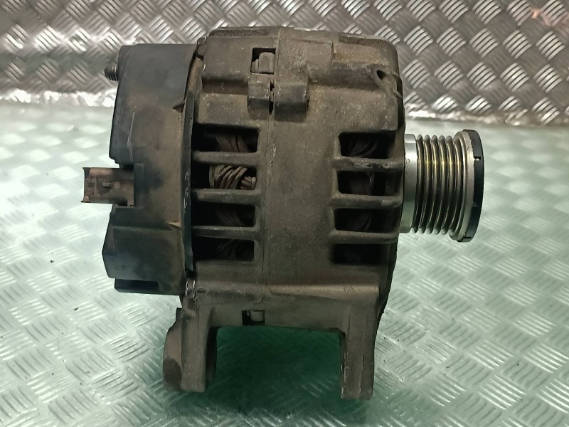 Recambio de alternador para renault laguna ii (bg0) authentique referencia OEM IAM 7700426849 2542272E 125A