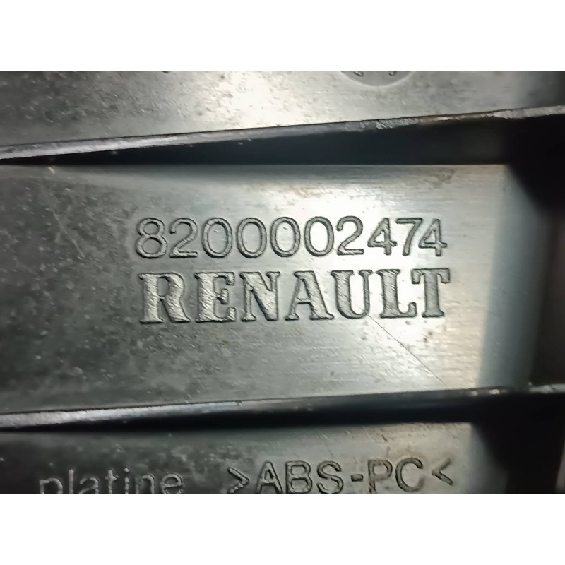 Recambio de piloto trasero derecho para renault laguna ii (bg0) authentique referencia OEM IAM 8200002474 VALEO EXT-ALETA