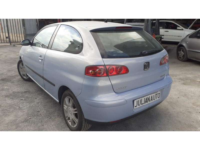 seat ibiza (6l1) del año 2003