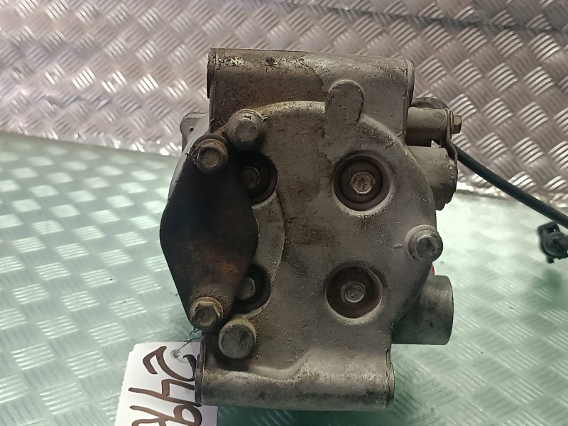 Recambio de compresor aire acondicionado para ford focus berlina (cak) trend referencia OEM IAM 8FK351113811  BEHR HELLA