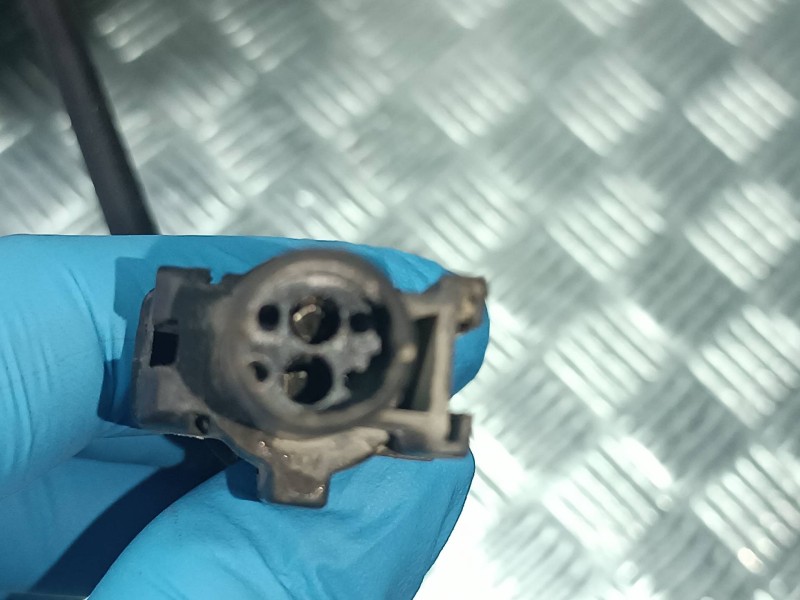 Recambio de compresor aire acondicionado para ford focus berlina (cak) trend referencia OEM IAM 8FK351113811  BEHR HELLA