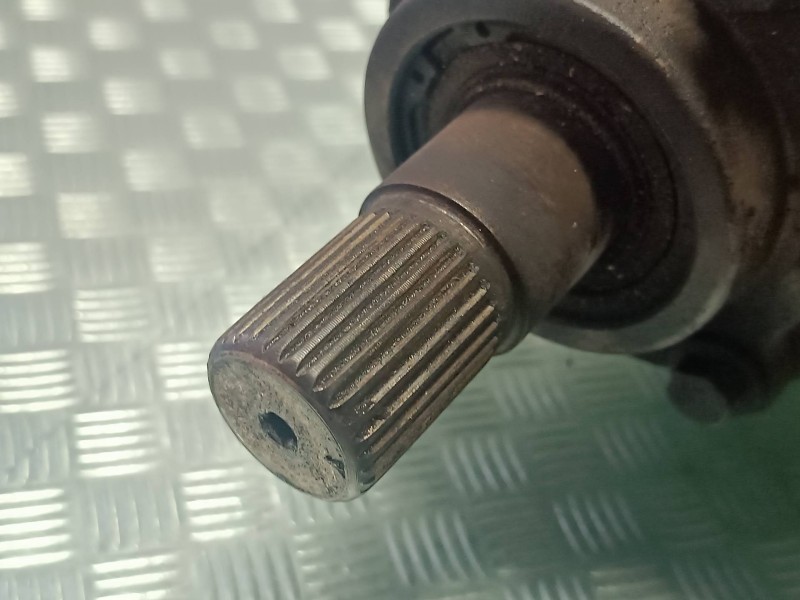 Recambio de caja transfer para dacia duster ambiance 4x2 referencia OEM IAM 8200988059 8200988060 F59580