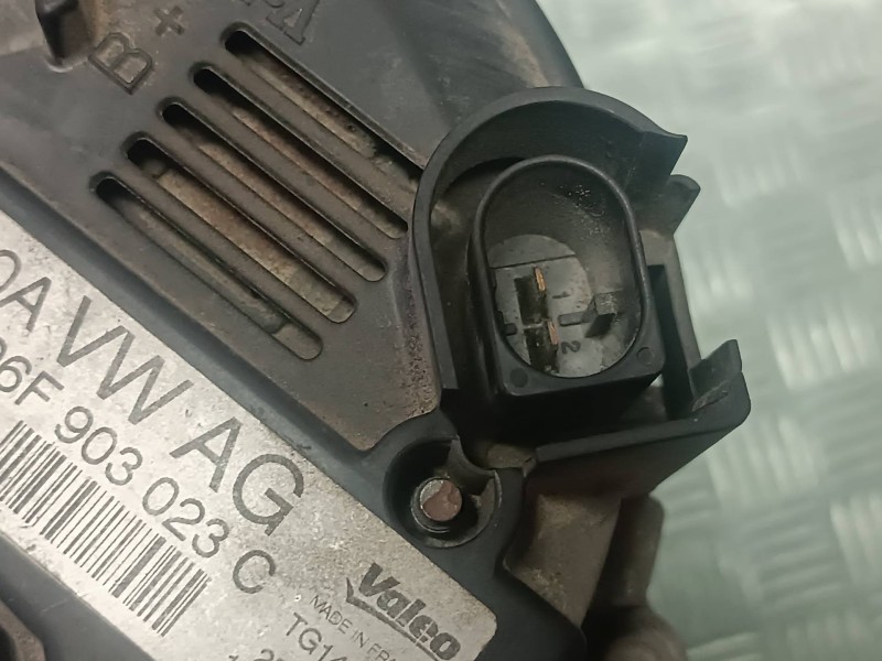Recambio de alternador para seat altea (5p1) arena referencia OEM IAM 06F903023C 2542695G 140A