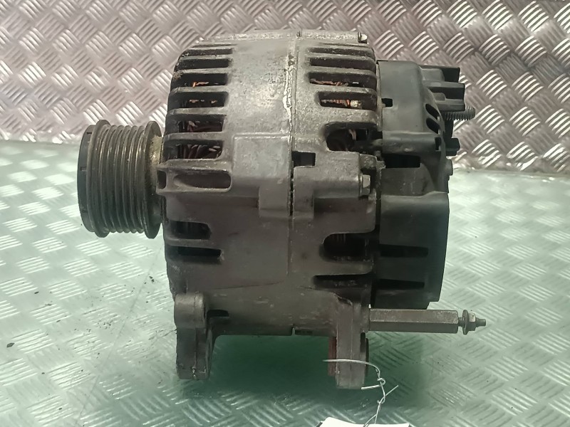 Recambio de alternador para seat altea (5p1) arena referencia OEM IAM 06F903023C 2542695G 140A