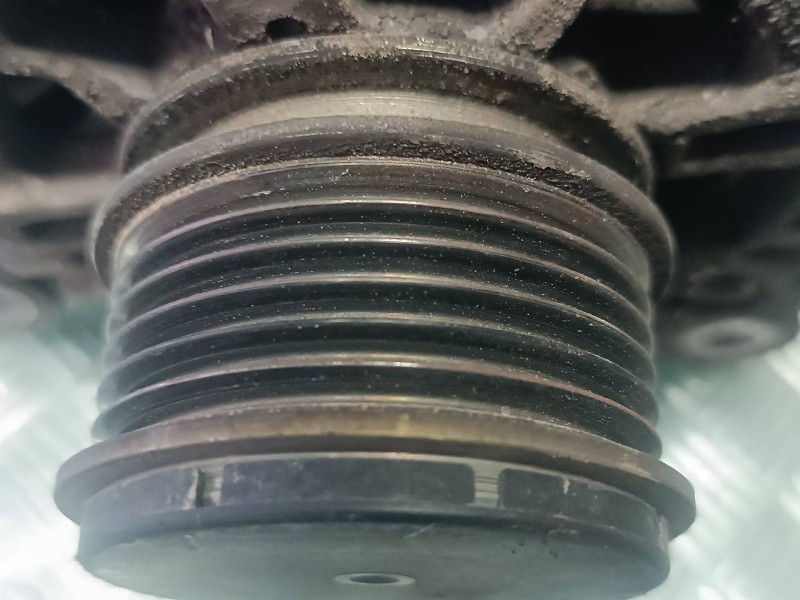 Recambio de alternador para seat altea (5p1) arena referencia OEM IAM 06F903023C 2542695G 140A