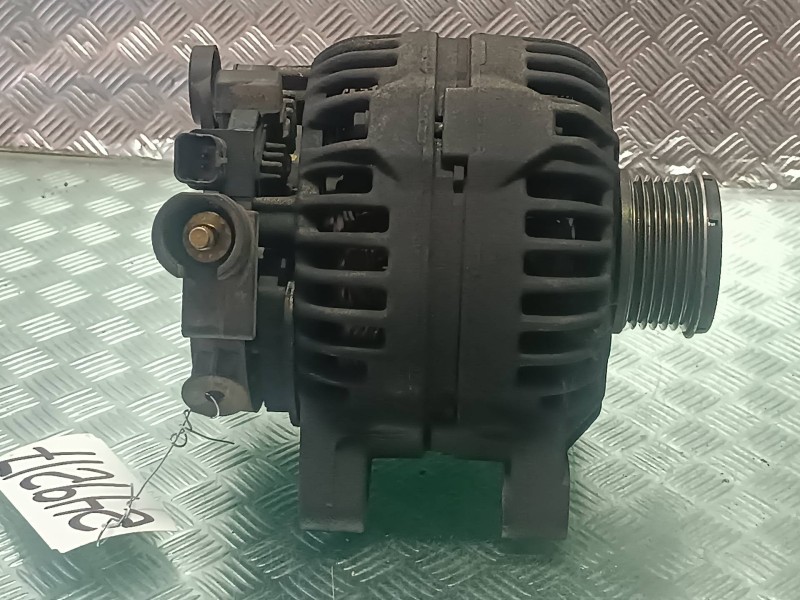 Recambio de alternador para citroen c4 berlina collection referencia OEM IAM 9646321880 0124525035 150A