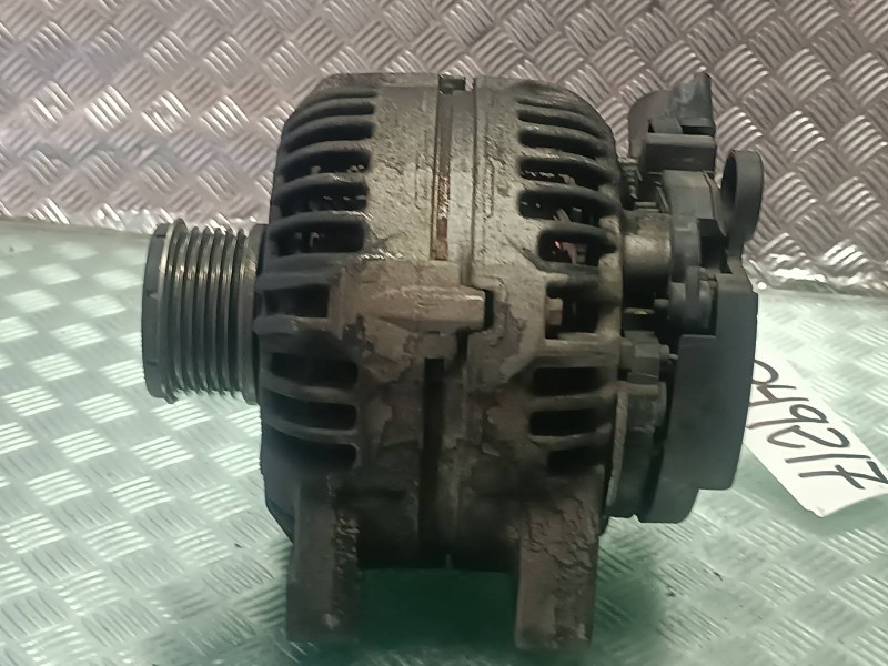 Recambio de alternador para citroen c4 berlina collection referencia OEM IAM 9646321880 0124525035 150A