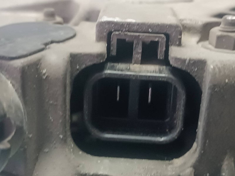 Recambio de alternador para nissan almera tino (v10m) básico referencia OEM IAM 23100BN300 CONECTOR 2 PINES 100A