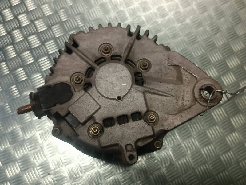 Recambio de alternador para nissan almera tino (v10m) básico referencia OEM IAM 23100BN300 CONECTOR 2 PINES 100A