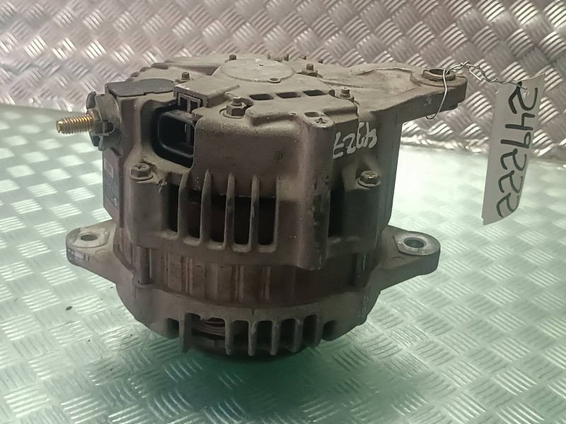 Recambio de alternador para nissan almera tino (v10m) básico referencia OEM IAM 23100BN300 CONECTOR 2 PINES 100A