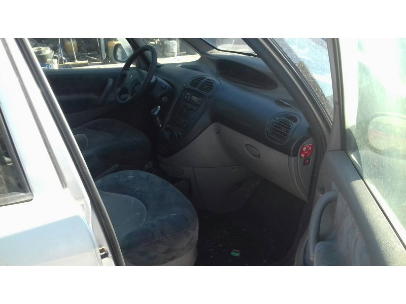 citroen xsara picasso del año 2002