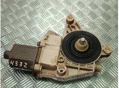 Recambio de motor elevalunas trasero izquierdo para mercedes-benz clase c (w204) berlina c 220 cdi (204.008) referencia OEM IAM 