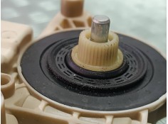 Recambio de motor elevalunas trasero izquierdo para mercedes-benz clase c (w204) berlina c 220 cdi (204.008) referencia OEM IAM  2