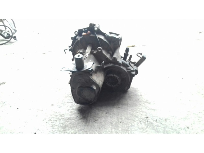 Recambio de caja cambios para volkswagen polo berlina (6n2) conceptline referencia OEM IAM ESY  