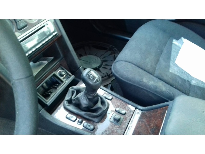 mercedes-benz clase c (w202) berlina del año 1996