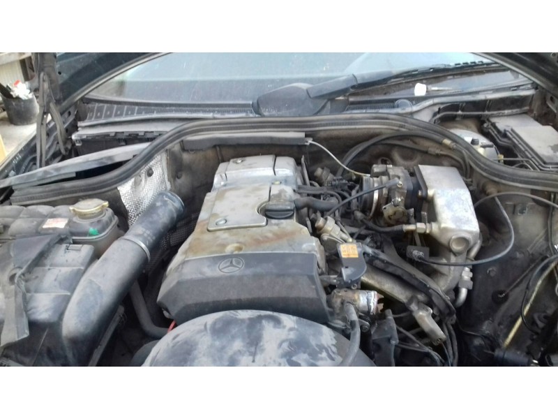 mercedes-benz clase c (w202) berlina del año 1996