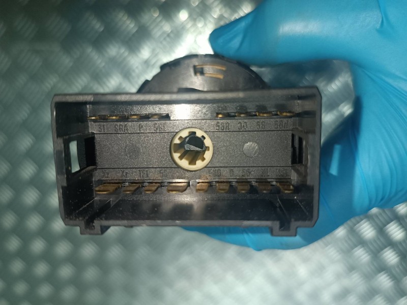 Recambio de mando luces para volkswagen polo berlina (6n2) conceptline referencia OEM IAM 1C0941531  