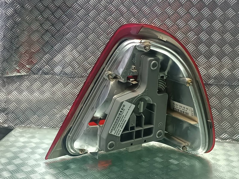 Recambio de piloto trasero izquierdo para mercedes-benz clase c (w202) berlina 180 (202.018) referencia OEM IAM 2028200964L  