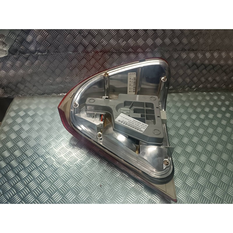 Recambio de piloto trasero izquierdo para mercedes-benz clase c (w202) berlina 180 (202.018) referencia OEM IAM 2028200964L  