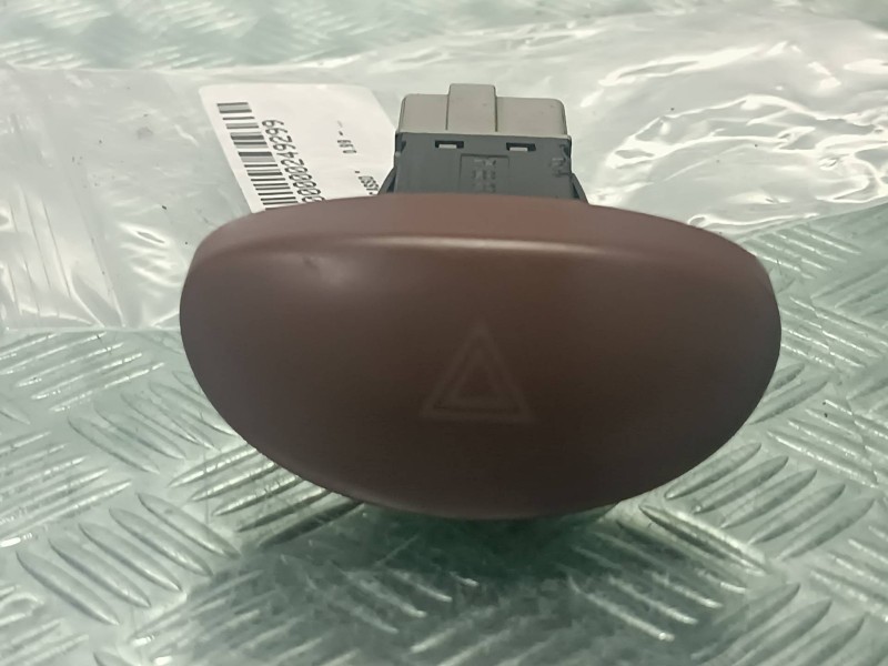 Recambio de warning para citroen xsara picasso referencia OEM IAM   CONECTOR 6 PINES