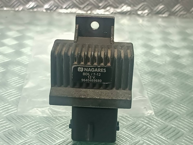 Recambio de caja precalentamiento para citroen xsara picasso referencia OEM IAM 9640469680 CONECTOR 7 PINES NAGARES