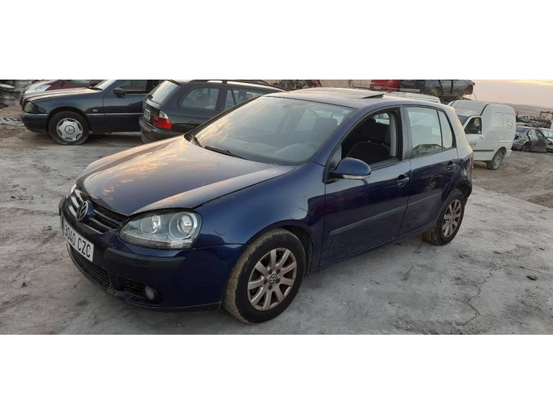 volkswagen golf v berlina (1k1) del año 2004