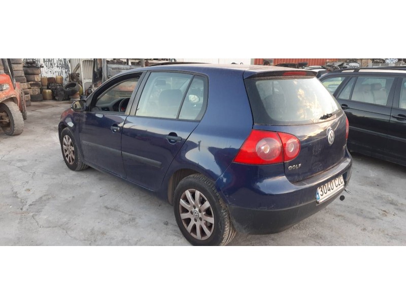 volkswagen golf v berlina (1k1) del año 2004