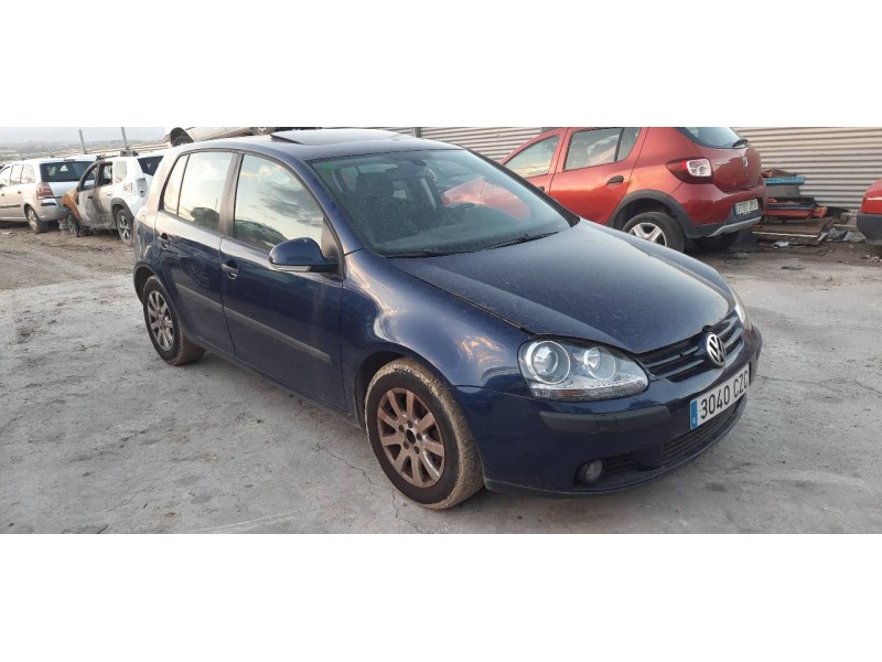 volkswagen golf v berlina (1k1) del año 2004