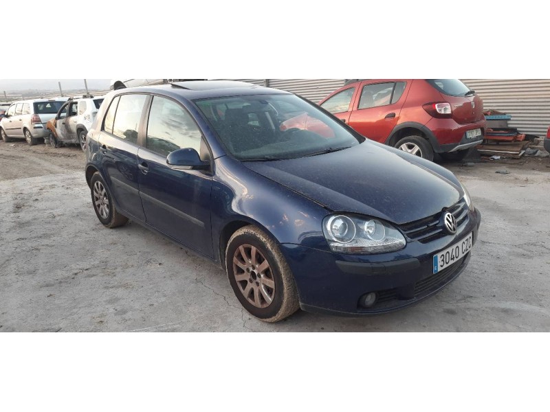 volkswagen golf v berlina (1k1) del año 2004