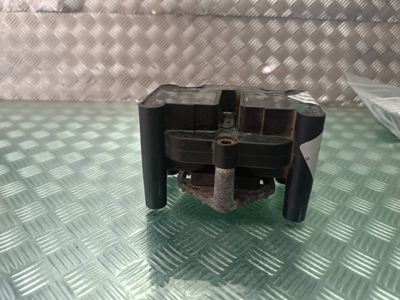 Recambio de bobina encendido para volkswagen polo berlina (6n2) conceptline referencia OEM IAM 0986221048  CONECTOR 4 PINES