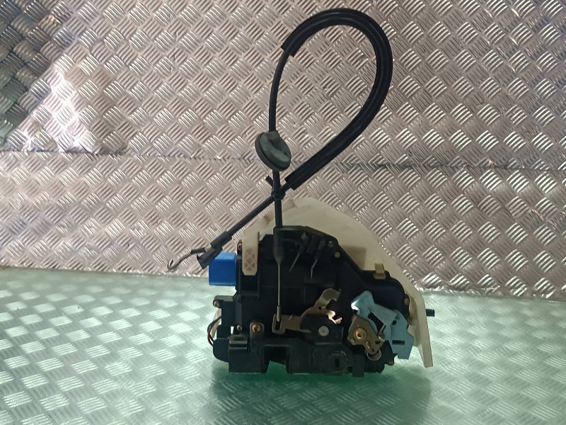 Recambio de cerradura puerta delantera derecha para volkswagen golf v berlina (1k1) highline referencia OEM IAM  AZUL ELECTRICA