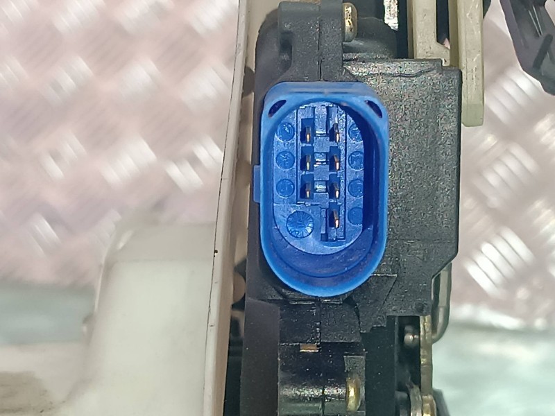 Recambio de cerradura puerta delantera derecha para volkswagen golf v berlina (1k1) highline referencia OEM IAM  AZUL ELECTRICA