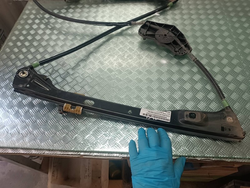 Recambio de elevalunas delantero derecho para volkswagen golf v berlina (1k1) highline referencia OEM IAM 994856105 118133 ELECT