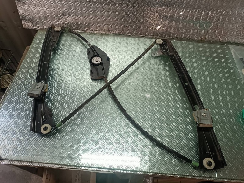 Recambio de elevalunas delantero derecho para volkswagen golf v berlina (1k1) highline referencia OEM IAM 994856105 118133 ELECT