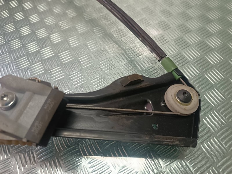 Recambio de elevalunas delantero derecho para volkswagen golf v berlina (1k1) highline referencia OEM IAM 994856105 118133 ELECT