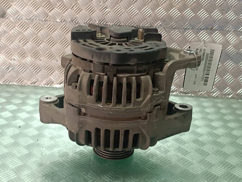 Recambio de alternador para opel astra g berlina club referencia OEM IAM 90561971 0124415002 100A