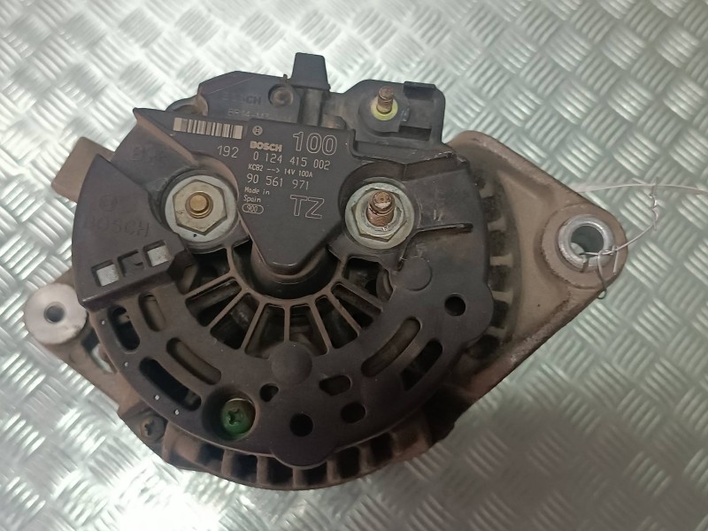 Recambio de alternador para opel astra g berlina club referencia OEM IAM 90561971 0124415002 100A