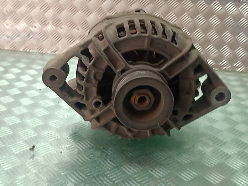 Recambio de alternador para opel astra g berlina club referencia OEM IAM 90561971 0124415002 100A