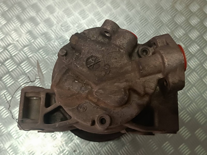 Recambio de compresor aire acondicionado para nissan almera tino (v10m) básico referencia OEM IAM EA051  CALSONIC