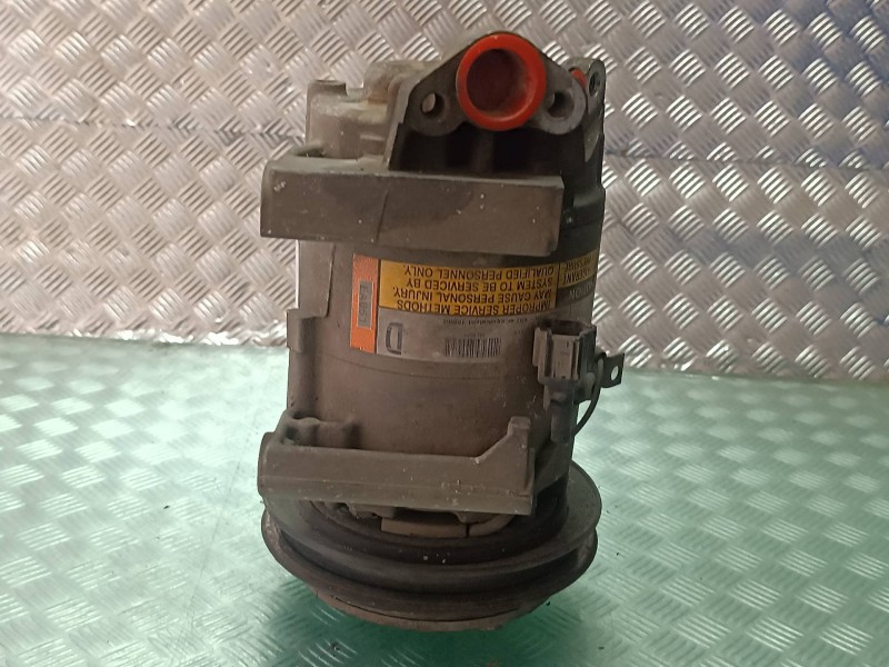 Recambio de compresor aire acondicionado para nissan almera tino (v10m) básico referencia OEM IAM EA051  CALSONIC