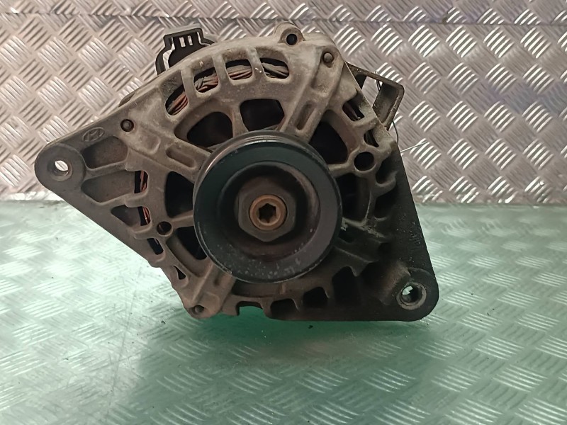 Recambio de alternador para hyundai coupe (gk) 1.6 fx referencia OEM IAM 3730022650 A002655023 90A