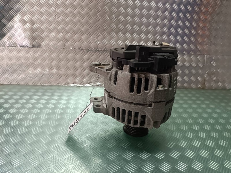 Recambio de alternador para seat ibiza (6l1) cool referencia OEM IAM 13420610 210529 0124325013