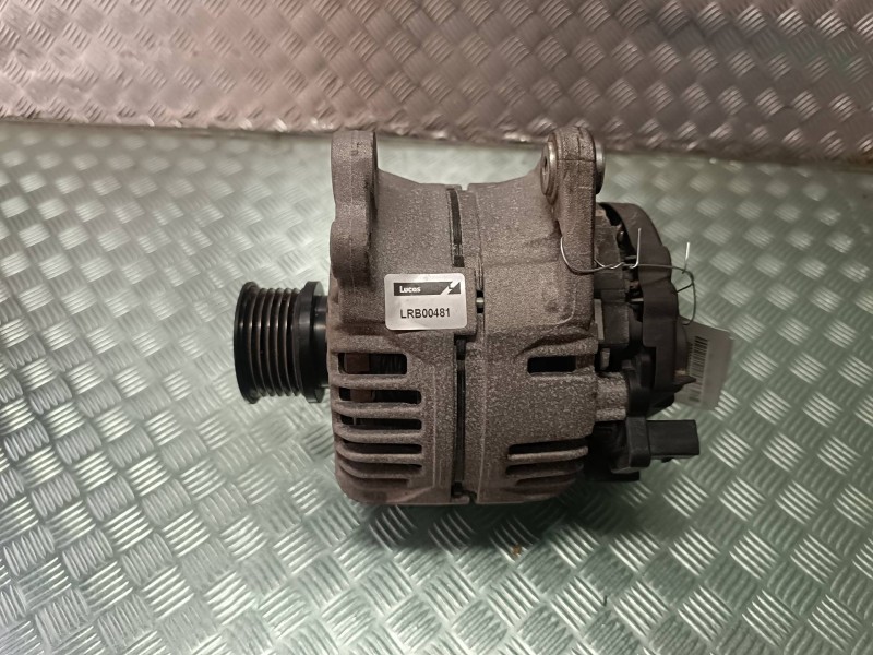 Recambio de alternador para seat ibiza (6l1) cool referencia OEM IAM 13420610 210529 0124325013