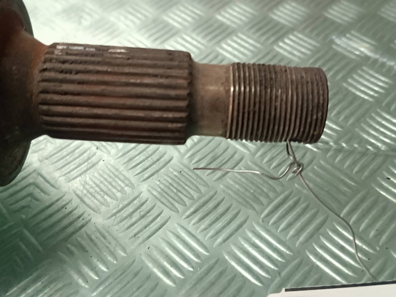 Recambio de transmision delantera izquierda para peugeot 407 st sport referencia OEM IAM 9644292880  