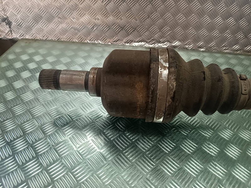 Recambio de transmision delantera izquierda para peugeot 407 st sport referencia OEM IAM 9644292880  